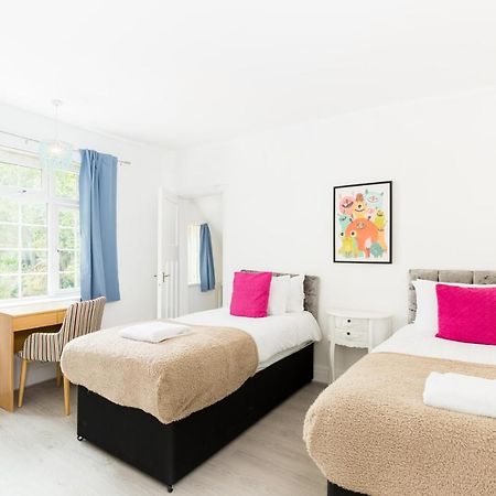 Beautiful 6 Bedroom House For 17 Guests Next To Edgbaston Stadium 伯明翰 外观 照片