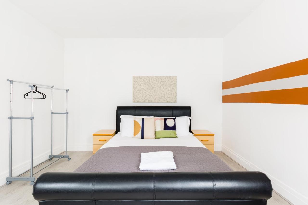 Beautiful 6 Bedroom House For 17 Guests Next To Edgbaston Stadium 伯明翰 外观 照片