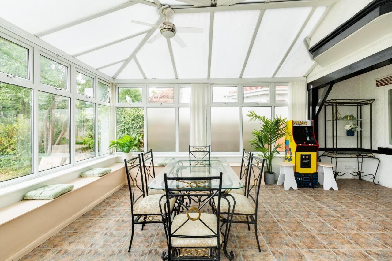 Beautiful 6 Bedroom House For 17 Guests Next To Edgbaston Stadium 伯明翰 外观 照片