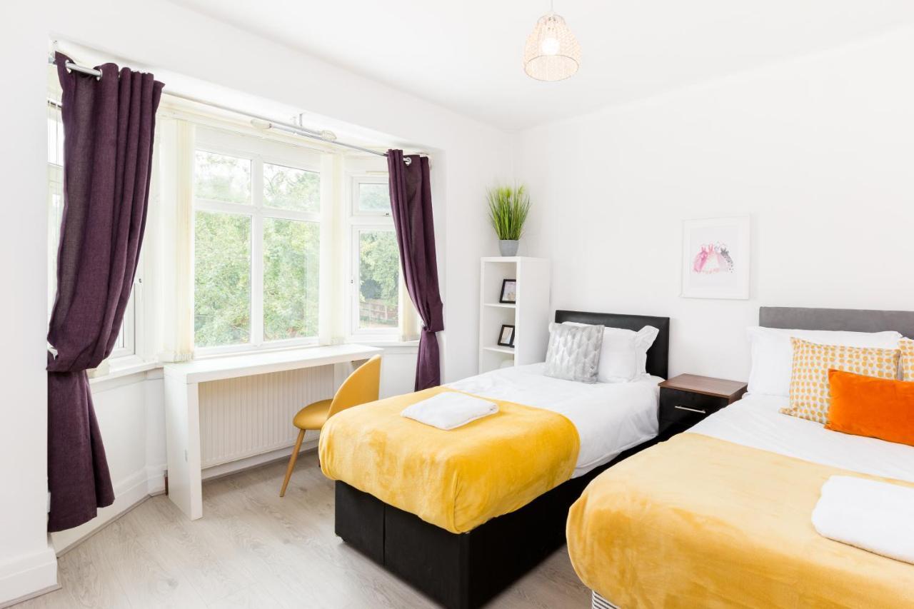 Beautiful 6 Bedroom House For 17 Guests Next To Edgbaston Stadium 伯明翰 外观 照片