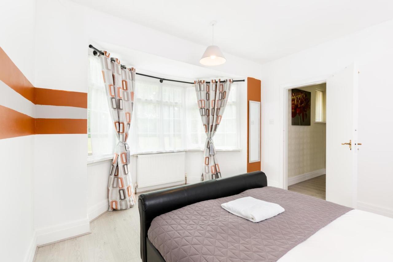 Beautiful 6 Bedroom House For 17 Guests Next To Edgbaston Stadium 伯明翰 外观 照片