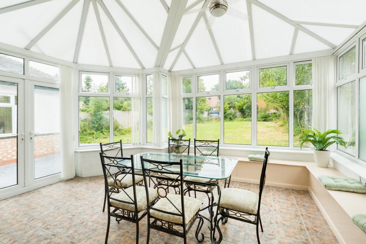 Beautiful 6 Bedroom House For 17 Guests Next To Edgbaston Stadium 伯明翰 外观 照片