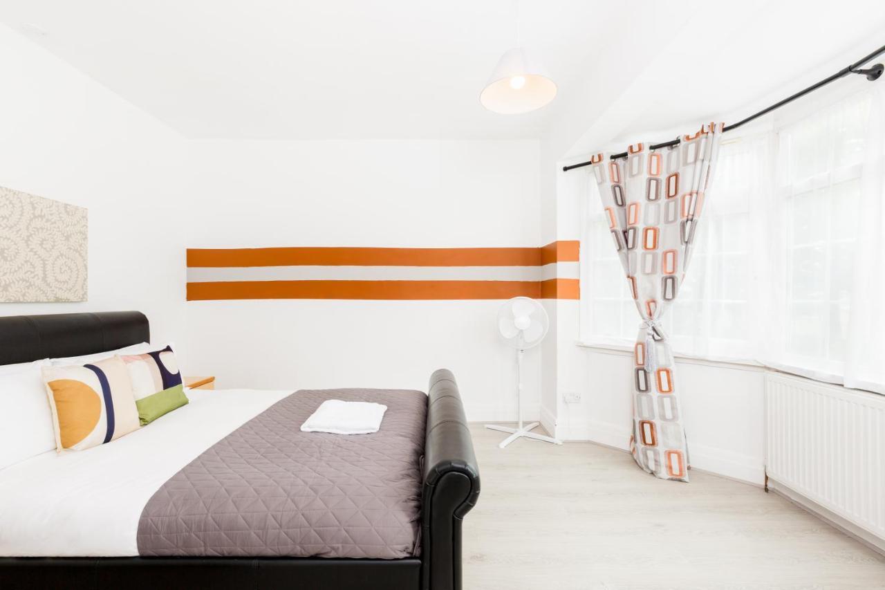 Beautiful 6 Bedroom House For 17 Guests Next To Edgbaston Stadium 伯明翰 外观 照片