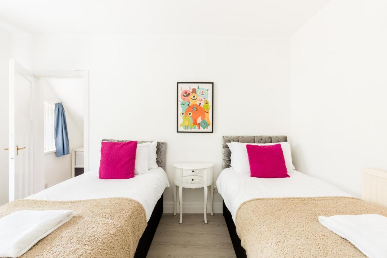 Beautiful 6 Bedroom House For 17 Guests Next To Edgbaston Stadium 伯明翰 外观 照片