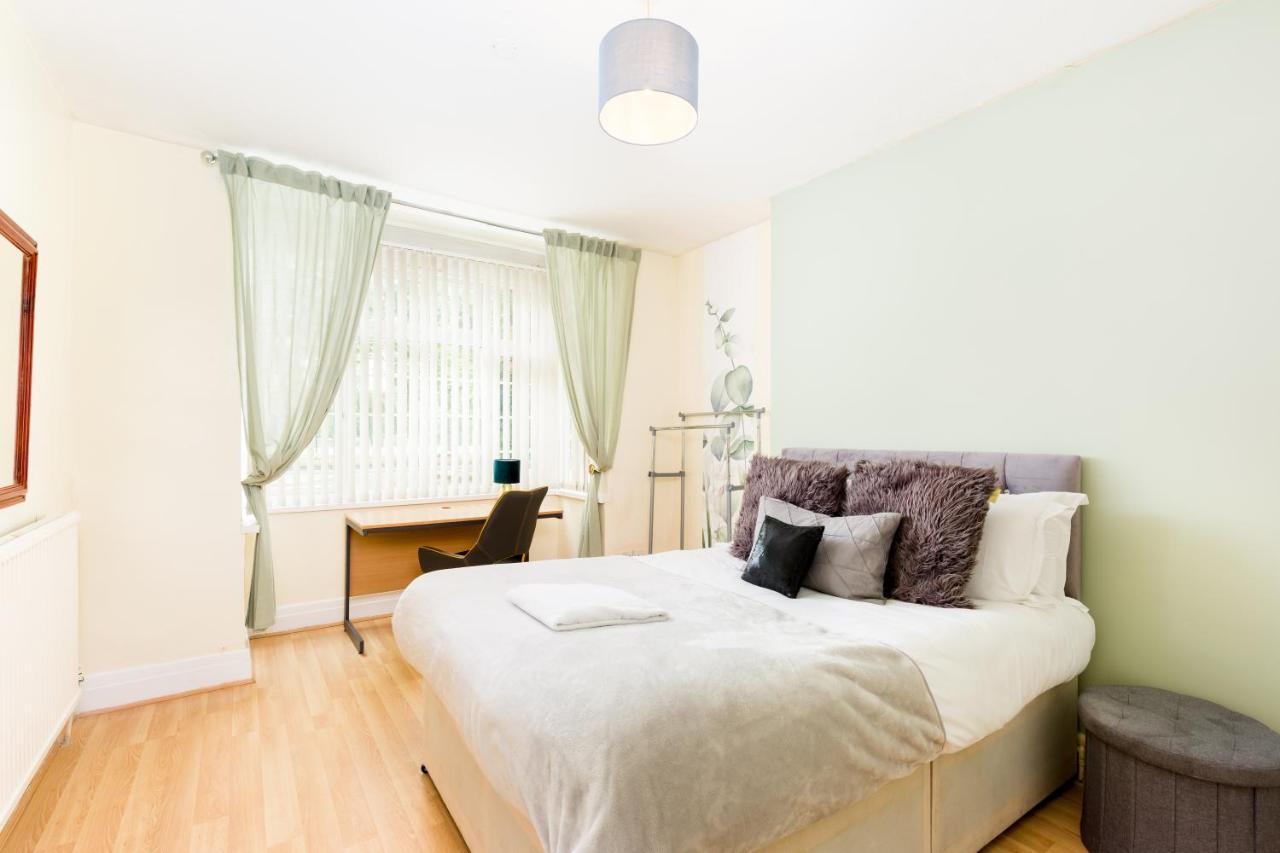 Beautiful 6 Bedroom House For 17 Guests Next To Edgbaston Stadium 伯明翰 外观 照片